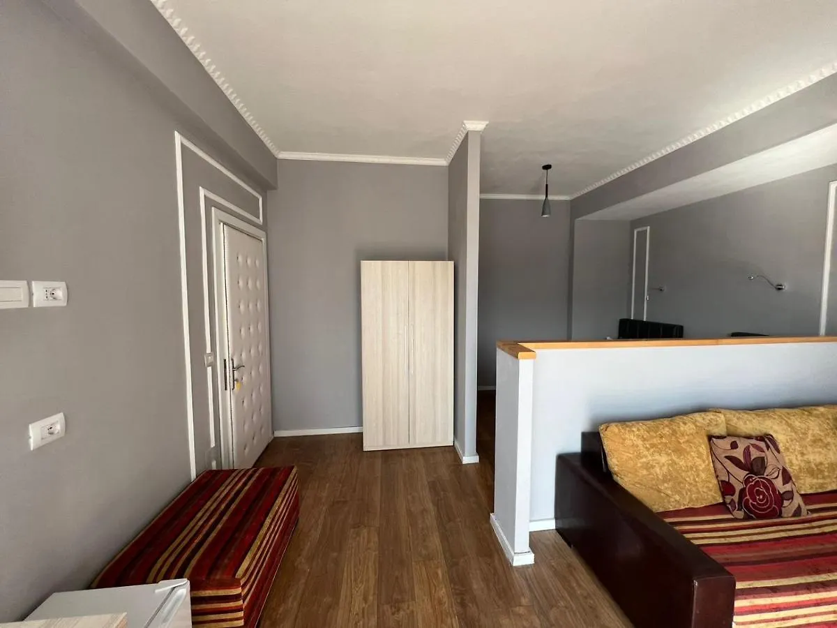 City Centre Rooms 4R Shkoder Apartment