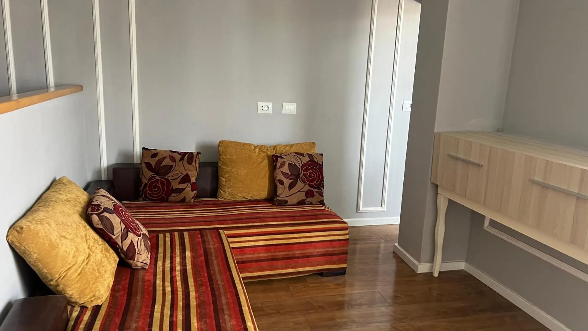 Apartment City Centre Rooms 4R Shkoder Albania