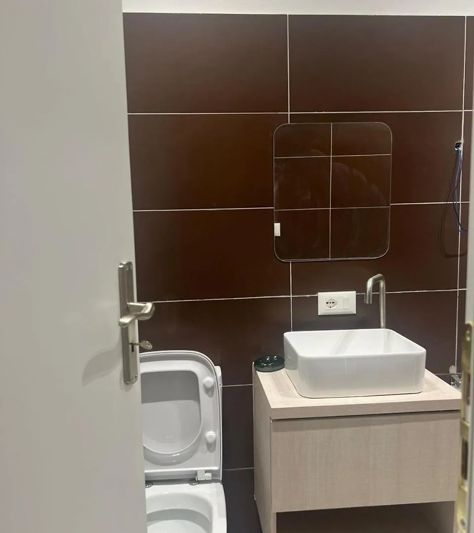 City Centre Rooms 4R Shkoder Apartment